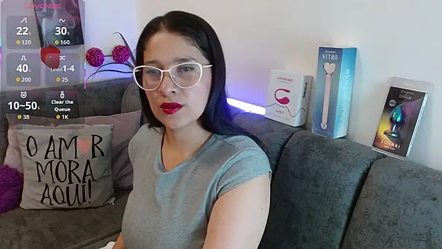 Snapshot of Alana_steel_1 chatting on 04.23.26 Alana steel 1 online show from 04.23.26