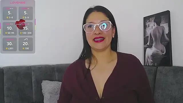 Snapshot of Alana_steel_1 chatting on 05.05.26 Alana steel 1 online show from 05.05.26