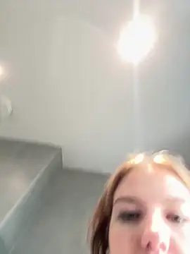 Snapshot of Chloemillerrxx chatting on 11.12.25 Chloemillerrxx online show from 11.12.25