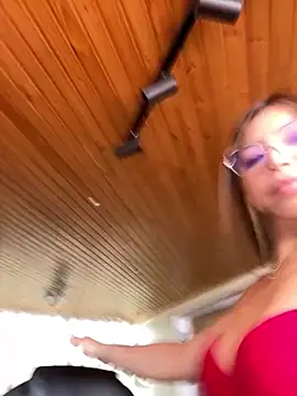 Maddy Piink online show from 02.20.26