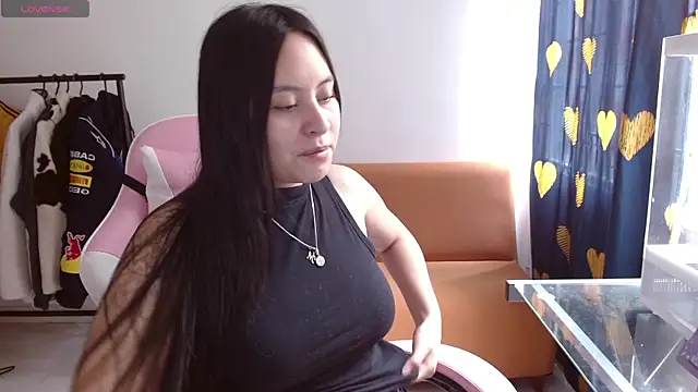 Snapshot of madissooon__ chatting on 05.11.26 madissooon online show from 05.11.26