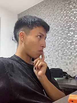 Snapshot of Milan_Bach chatting on 03.30.26 Milan Bach online show from 03.30.26