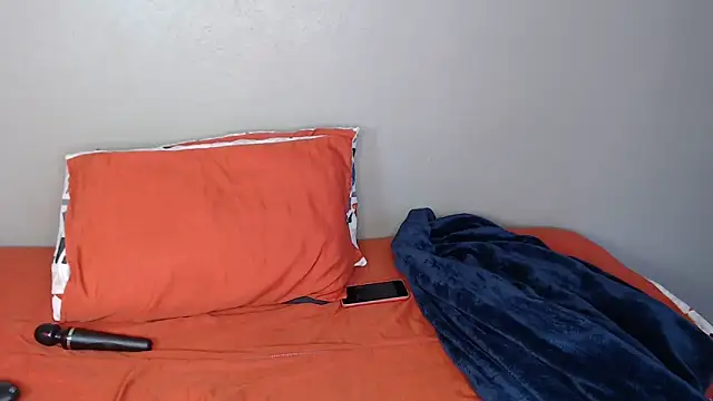 Lunalee online show from 12.03.25