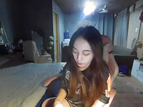 Snapshot of Yummiiieee28 chatting on 09.24.25 Yummiiieee28 online show from 09.24.25