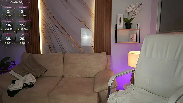 MilaCrave online show from 11.06.25