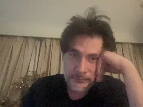 Snapshot of democratic chatting on 04.03.26 democratic online show from 04.03.26