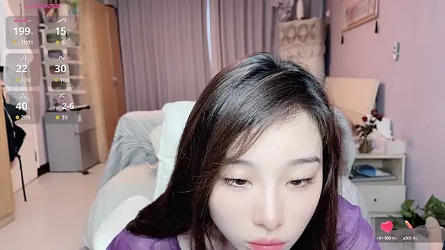 Y2Luvk online show from 10.10.25