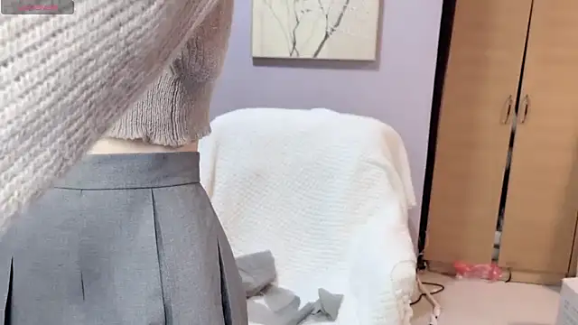 Y2Luvk online show from 12.21.25