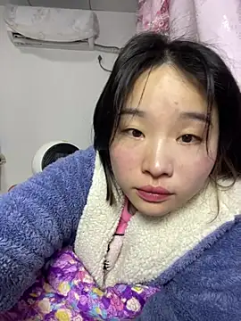 Y2Luvk online show from 02.12.26