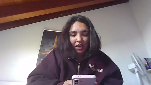 Snapshot of LadySophia03 chatting on 11.08.25 LadySophia03 online show from 11.08.25