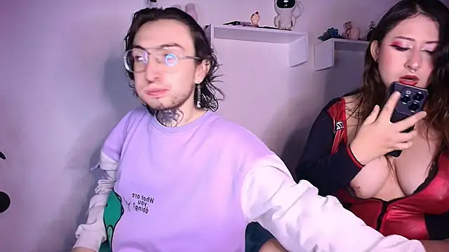 Snapshot of annyharriis chatting on 02.12.26 annyharriis online show from 02.12.26