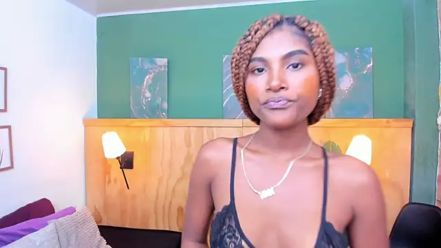 halleylorens online show from 04.15.26