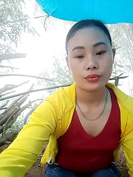 Snapshot of Ruaiuoi chatting on 02.15.26 Ruaiuoi online show from 02.15.26