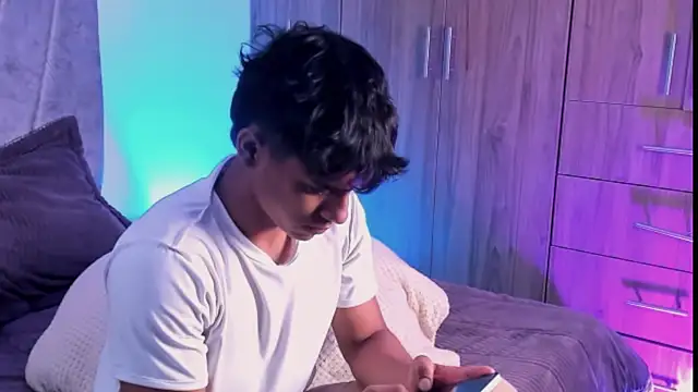 ZYZZ1312 online show from 10.14.25