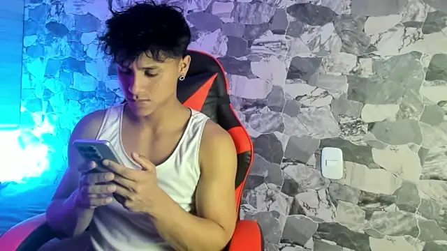 ZYZZ1312 online show from 04.02.26