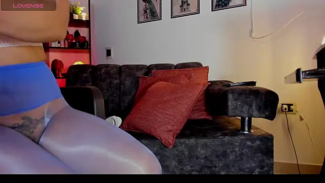 valery 14  online show from 04.18.26