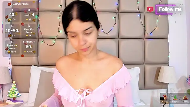 MiaMillers1 online show from 12.18.25