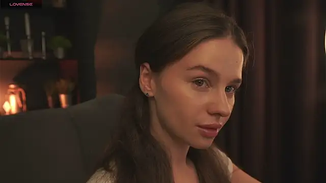 Olivia Farrell online show from 09.30.25