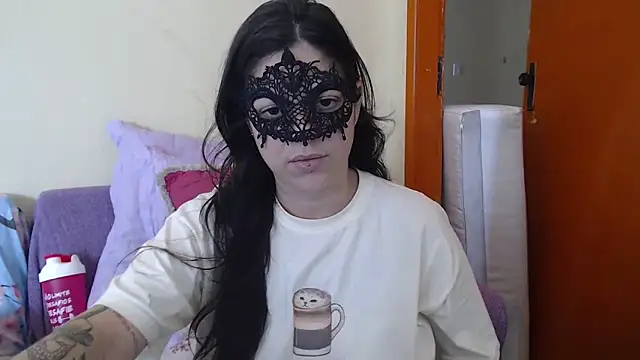 Snapshot of ayanahot_ chatting on 12.22.25 ayanahot online show from 12.22.25