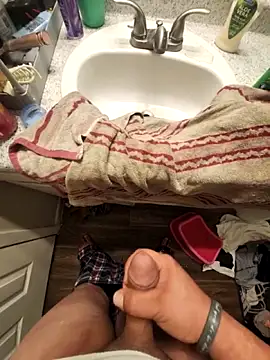 Snapshot of Biglou97 chatting on 12.22.25 Biglou97 online show from 12.22.25