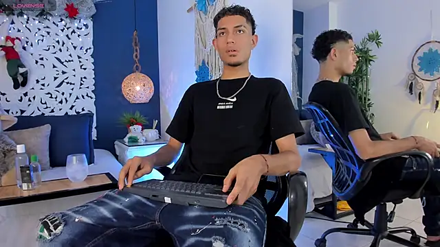 Adonis WB online show from 12.17.25