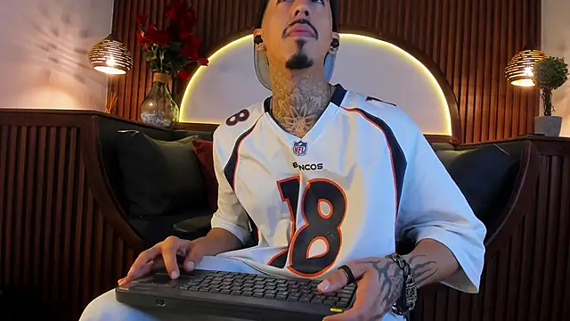 Donovan Desmond online show from 01.17.26