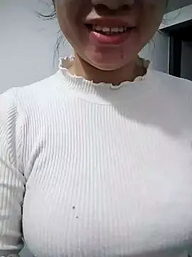 Mie rose online show from 11.18.25