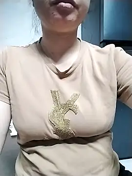 Mie rose online show from 04.14.26