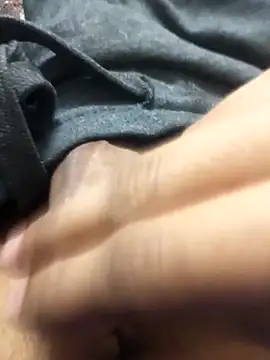 Snapshot of INDIAN_FUCKER_06 chatting on 10.17.25 INDIAN FUCKER 06 online show from 10.17.25