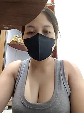 Snapshot of Ladymlem chatting on 09.23.25 Ladymlem online show from 09.23.25