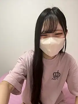 Snapshot of noa_uxu chatting on 10.02.25 noa uxu online show from 10.02.25