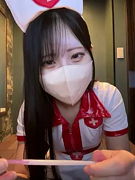 Snapshot of noa_uxu chatting on 10.11.25 noa uxu online show from 10.11.25