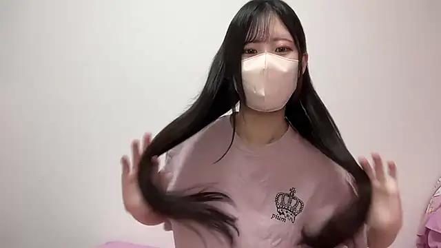 Snapshot of noa_uxu chatting on 10.16.25 noa uxu online show from 10.16.25