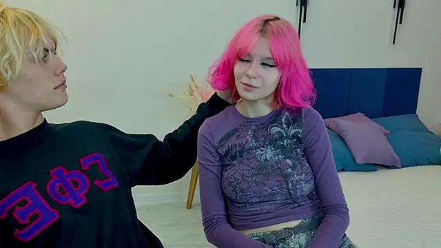 Bonnie And C1yde online show from 10.11.25