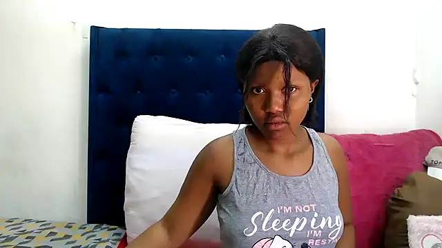 BUNNYCHOWX28 online show from 11.27.25