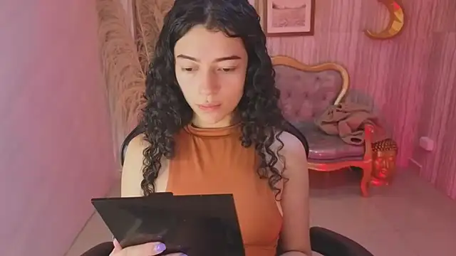 Snapshot of valkiria_ardent_s chatting on 02.18.26 valkiria ardent s online show from 02.18.26