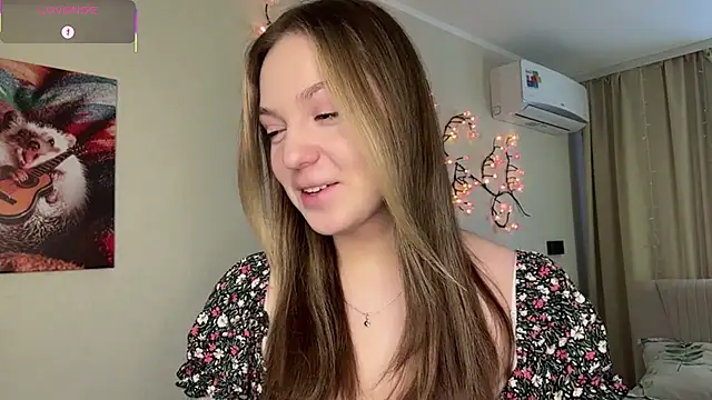 Snapshot of NguyetHankey chatting on 01.06.26 NguyetHankey online show from 01.06.26