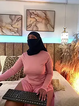 azza   online show from 10.19.25