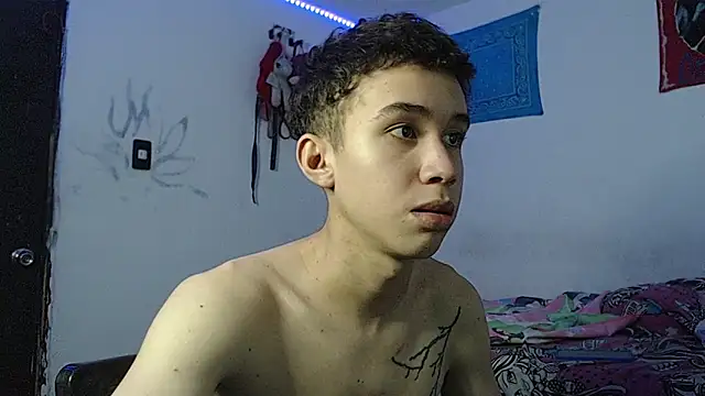 whiteboy69902 online show from 10.21.25