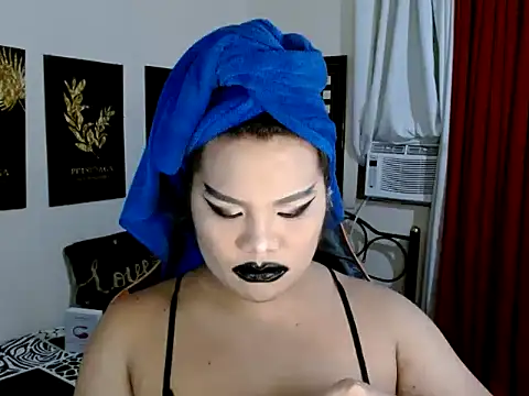 TSbrianaHugeCock online show from 12.01.25