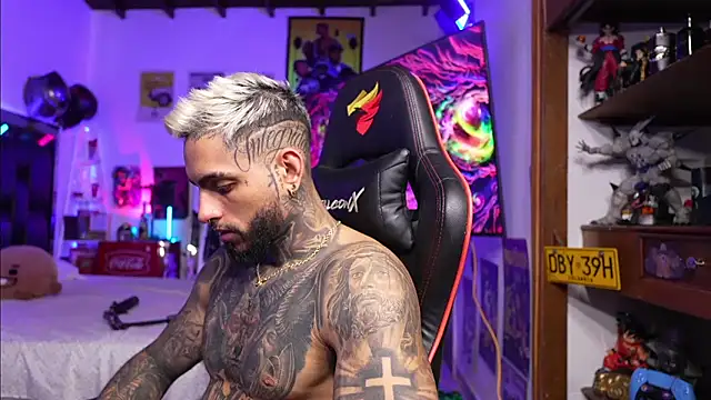 logan hugh8 online show from 03.09.26