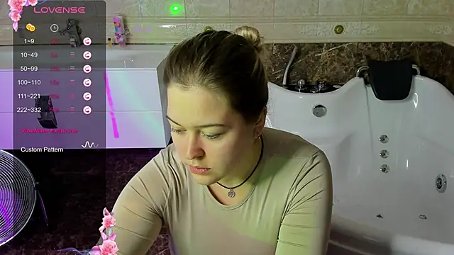 HelenHartt online show from 11.10.25