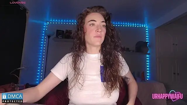 Snapshot of urhappywaifu chatting on 10.21.25 urhappywaifu online show from 10.21.25