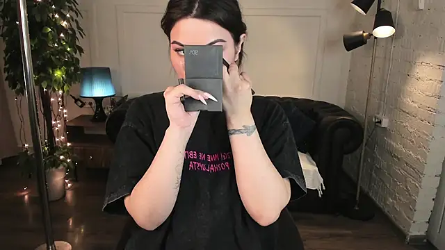 Dark Moni online show from 02.07.26