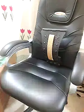 Nupur12s online show from 10.15.25