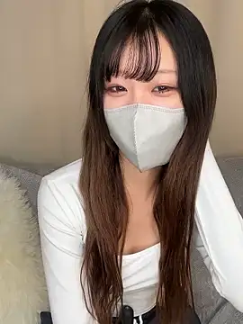 emiiiii1001 online show from 11.21.25