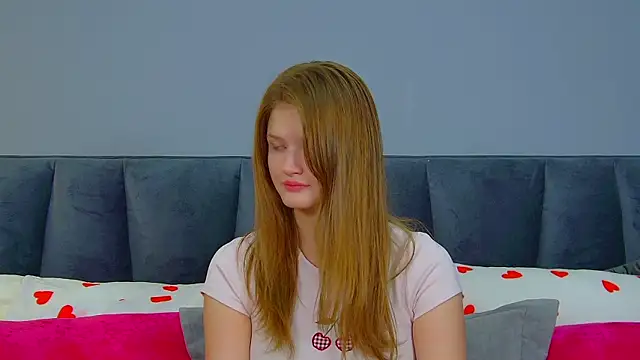 Snapshot of JaneRosen chatting on 07.04.26 JaneRosen online show from 07.04.26