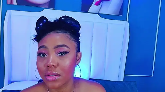 AngelaRoberts online show from 10.20.25