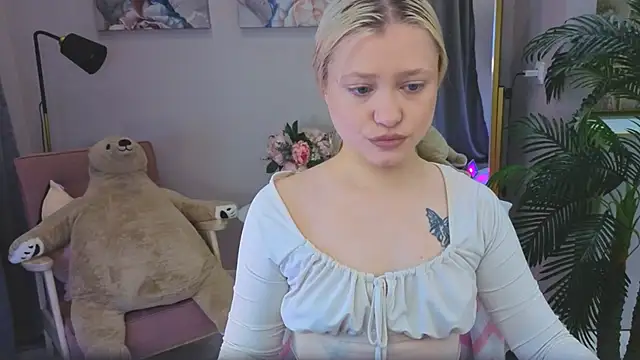 Millie Vanillies online show from 10.12.25