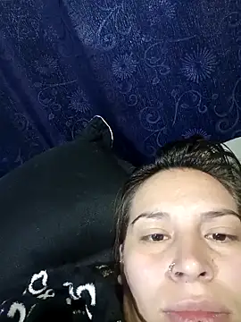 cloequeen15 online show from 11.15.25